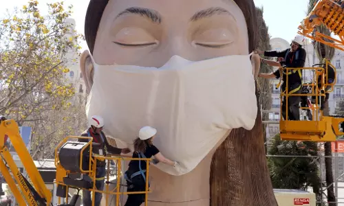 ലോകത്ത് കോവിഡ് ബാധിതരുടെ എണ്ണം 3,39,710; നാല്‍പതോളം രാജ്യങ്ങള്‍ സമ്പൂര്‍ണ ലോക്ക്ഡൌണില്‍