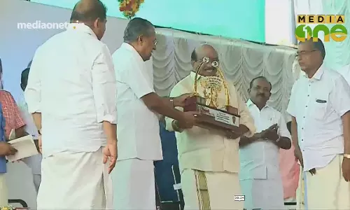 നടേശഗുരുദേവന്റെ തട്ടകത്തിലെ ആചാരലംഘനം നടേശഗുരുദേവന്റെ തട്ടകത്തിലെ ആചാരലംഘനം