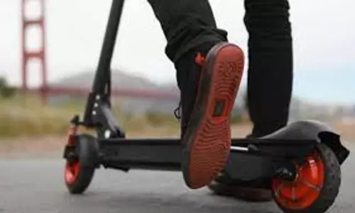 ദുബെ നഗരത്തിലെ കുഞ്ഞൻ വാഹനങ്ങൾ 