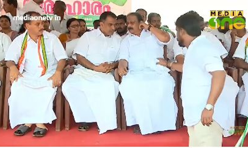 കോൺഗ്രസ്സിനുള്ളില് ജീവൻ മരണ പോരാട്ടം കോൺഗ്രസ്സിനുള്ളില് ജീവൻ മരണ പോരാട്ടം