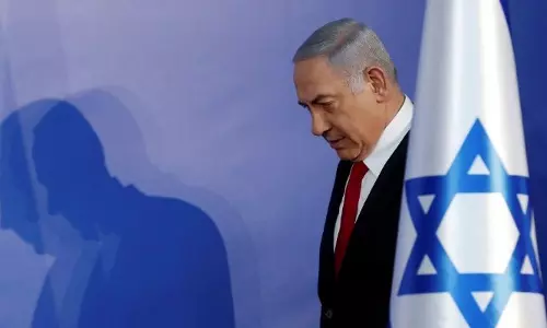 പ്രധാനമന്ത്രി അഴിമതിക്കാരനെന്ന്; നെതന്യാഹുവിനെതിരെ പ്രതിഷേധം പ്രധാനമന്ത്രി അഴിമതിക്കാരനെന്ന്; നെതന്യാഹുവിനെതിരെ പ്രതിഷേധം