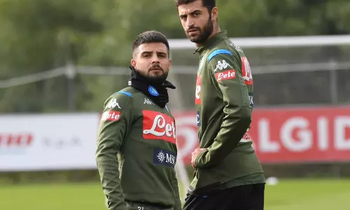 കൊറോണ ഭീതിക്കിടയിലും പരിശീലനം പുനരാരംഭിക്കാന് ഇറ്റാലിയന് ക്ലബ് നാപോളി കൊറോണ ഭീതിക്കിടയിലും പരിശീലനം പുനരാരംഭിക്കാന് ഇറ്റാലിയന് ക്ലബ് നാപോളി