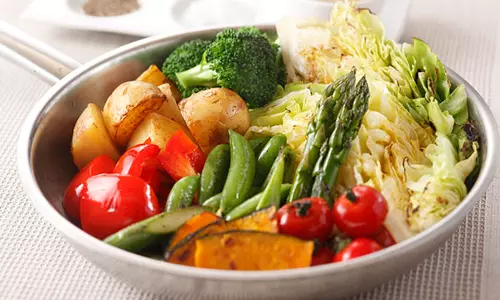 ക്യാന്സര് രോഗികള്ക്ക് എന്ത് കഴിക്കാന് കൊടുക്കും? ക്യാന്സര് രോഗികള്ക്ക് എന്ത് കഴിക്കാന് കൊടുക്കും?