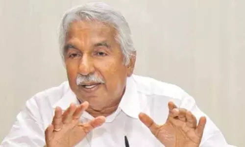 സോണിയ ഗാന്ധിയുമായി കേരളത്തിലെ കാര്യങ്ങൾ ചർച്ച ചെയ്തതായി ഉമ്മൻ ചാണ്ടി