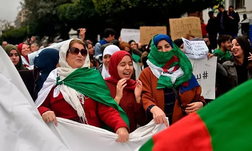 അള്‍ജീരിയയില്‍ പ്രസിഡന്‍റിനെതിരെ പ്രതിഷേധം ശക്തം