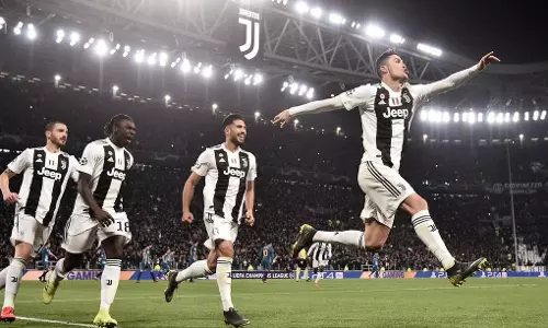 എന്നെ എന്തിന് വാങ്ങി, ഈ ഗോളും വിജയവും അതിനുള്ള ഉത്തരം, ക്രിസ്റ്റ്യാനോ റൊണാള്ഡോ പറയുന്നു എന്നെ എന്തിന് വാങ്ങി, ഈ ഗോളും വിജയവും അതിനുള്ള ഉത്തരം, ക്രിസ്റ്റ്യാനോ റൊണാള്ഡോ പറയുന്നു