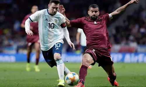 ‘ലിയോ... താങ്കള്‍ ഞങ്ങളോട് ക്ഷമിക്കുക...’ മെസിയോട് ക്ഷമചോദിച്ചും നിസ്സഹായത പങ്കുവെച്ചും സോഷ്യൽ മീഡിയ