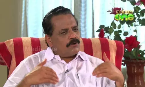 ഇടുക്കി സീറ്റില്‍ അവകാശവാദവുമായി ജോണി നെല്ലൂര്‍; ഉമ്മന്‍ചാണ്ടി മത്സരിക്കുമെങ്കില്‍ പിന്മാറും