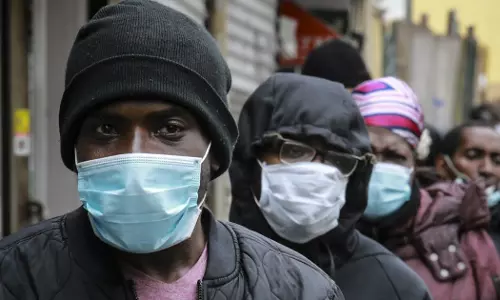 മാസ്ക് ധരിക്കുന്നത് കോവിഡിനെതിരെയുള്ള വാക്സിന്‍ പോലെ 