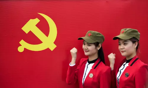 അരിവാള്‍ ചുറ്റിക നക്ഷത്രം വിദ്വേഷ ചിഹ്നം; വില്‍പ്പനയും നിര്‍മാണവും വിതരണവും നിരോധിക്കാന്‍ ബ്രസീല്‍ പാര്‍ലമെന്റില്‍ ബില്‍