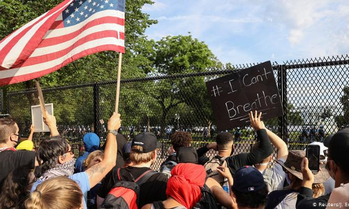 ഭീഷണിപ്പെടുത്തിയിട്ടും പിന്നോട്ടില്ല; യുഎസില്‍ കര്‍ഫ്യൂ ലംഘിച്ചും പ്രതിഷേധം