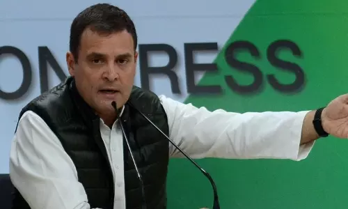 കോണ്ഗ്രസിന്റെ ഒന്പതാം പട്ടികയിലും വയനാടും വടകരയുമില്ല കോണ്ഗ്രസിന്റെ ഒന്പതാം പട്ടികയിലും വയനാടും വടകരയുമില്ല