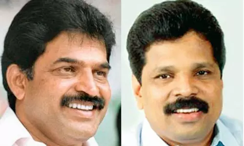 സ്ഥാനാര്ഥി പട്ടികയിലെ സാമുദായിക അസന്തുലിതത്വം: സമസ്തയെ അനുനയിപ്പിക്കാന് കോണ്ഗ്രസ് നീക്കം തുടങ്ങി സ്ഥാനാര്ഥി പട്ടികയിലെ സാമുദായിക അസന്തുലിതത്വം: സമസ്തയെ അനുനയിപ്പിക്കാന് കോണ്ഗ്രസ് നീക്കം തുടങ്ങി