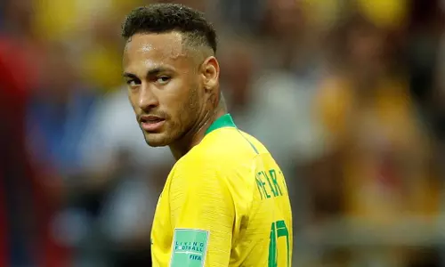 നെയ്മര്‍ക്കെതിരെ ബലാത്സംഗാരോപണം; യുവതിയുടെ കേസ് ഉപേക്ഷിക്കുകയാണെന്ന് അഭിഭാഷകര്‍