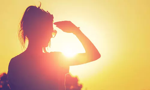 “എനിക്കൊരു കുഴപ്പവും വരില്ല, ഈ വെയിലൊക്കെ എത്ര കൊണ്ടിരിക്കുന്നു”ചുട്ടു പൊള്ളുന്ന വെയിലത്ത് ഈ മനോഭാവം വേണ്ട