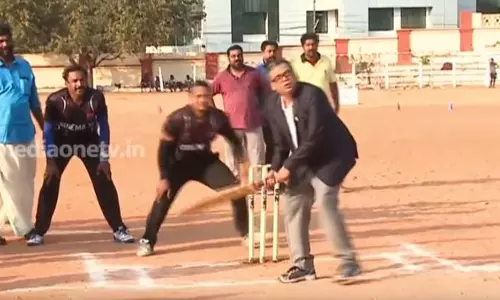 കളിയാണ് കാര്യം കളിയാണ് കാര്യം