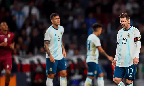 വല നിറച്ച് ഇംഗ്ലണ്ടും ഫ്രാന്‍സും; അര്‍ജന്റീനക്ക് ദയനീയ തോല്‍വി