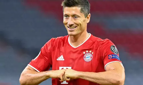 2019 ഫിഫ പുരസ്കാരങ്ങള്‍ പ്രഖ്യാപിച്ചു; റോബര്‍ട്ട് ലെവന്‍റോവ്സ്കി മികച്ച താരം