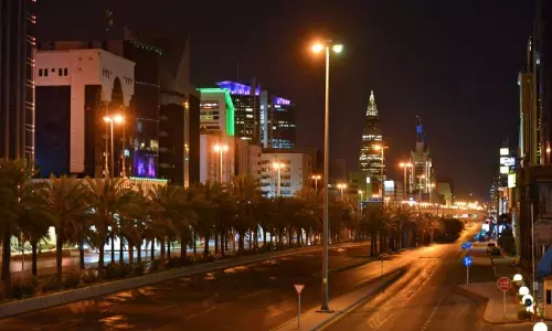 റിയാദ് ഉൾപ്പെടെ മൂന്ന് നഗരങ്ങളില്‍ കർഫ്യൂ പ്രാബല്യത്തില്‍