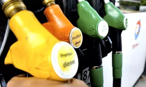 ഖത്തറില്‍ ഈ മാസം എണ്ണ വില കുറയും