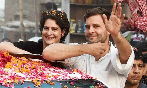 രാഹുല് വയനാടും പ്രിയങ്ക വരാണസിയിലും മത്സരിച്ചേക്കും? രാഹുല് വയനാടും പ്രിയങ്ക വരാണസിയിലും മത്സരിച്ചേക്കും?