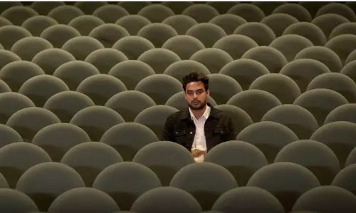 “ഇന്ന് പുലര്‍ച്ചെ തോന്നിയ ആവേശത്തിന്‍റെ പേരില്‍ സിനിമയെടുക്കാന്‍ ഇറങ്ങിയതല്ലല്ലോ ഞാന്‍?” കണ്ണുനിറയ്ക്കും ട്രെയിലര്‍