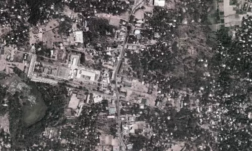 ചേളാരിയിലെ വിമാനത്താവളവും തകർന്നുവീണ സ്വകാര്യ വിമാനവും