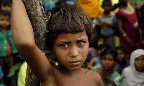 റോഹിങ്ക്യന് അഭയാര്ഥികളായ വിദ്യാര്ഥികളുടെ സ്വപ്നങ്ങള്ക്ക് മേല് കരിനിഴല് വീഴ്ത്തി ബംഗ്ലാദേശ് സര്ക്കാര് റോഹിങ്ക്യന് അഭയാര്ഥികളായ വിദ്യാര്ഥികളുടെ സ്വപ്നങ്ങള്ക്ക് മേല് കരിനിഴല് വീഴ്ത്തി ബംഗ്ലാദേശ് സര്ക്കാര്