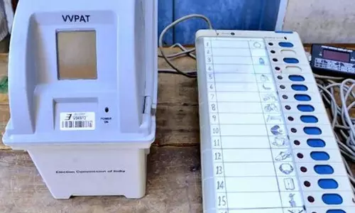 എറണാകുളം കലക്ട്രേറ്റിലെ മാതൃകാ പോളിംഗ് ബൂത്ത് ശ്രദ്ധേയമാകുന്നു