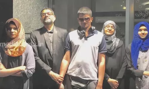 ഷാർജ യൂണിവേഴ്സിറ്റിയിലെ വിദ്യാർത്ഥി; അന്ധനായ മുഹമ്മദ് മുസ്തഫാഹിലാൽ 