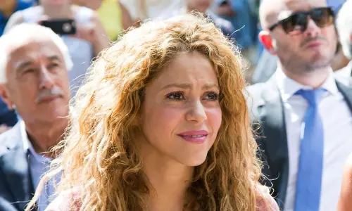 നികുതി വെട്ടിപ്പ് കേസിൽ ഗായിക ഷാക്കിറ സ്പാനിഷ് കോടതിയിൽ ഹാജരായി നികുതി വെട്ടിപ്പ് കേസിൽ ഗായിക ഷാക്കിറ സ്പാനിഷ് കോടതിയിൽ ഹാജരായി