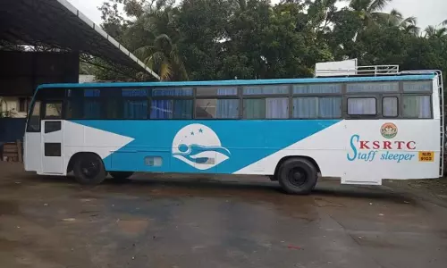 നിരത്തിലിറങ്ങാത്ത ബസുകൾ വിശ്രമകേന്ദ്രങ്ങളാക്കി മാറ്റി കെ.എസ്.ആർ.ടി.സി നിരത്തിലിറങ്ങാത്ത ബസുകൾ വിശ്രമകേന്ദ്രങ്ങളാക്കി മാറ്റി കെ.എസ്.ആർ.ടി.സി