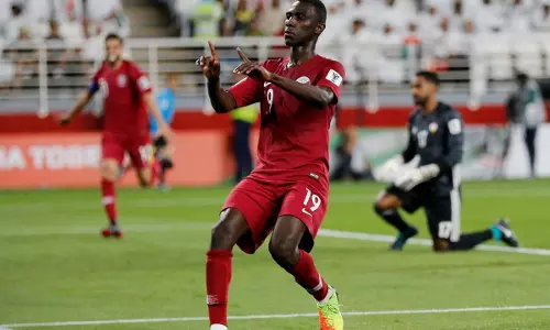 ഖത്തര്‍ ഫുട്ബോള്‍ താരം അല്‍ മോയസ് അലി യുനസ്കോ ദേശീയ അംബാസഡര്‍