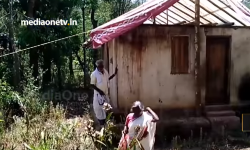 പ്രളയക്കെടുതിയില്‍ വീട് നഷ്ടപ്പെട്ടു; വയനാട് ബാവലിയിലെ ദലിത് കുടുംബം ഇപ്പോഴും ദുരിതാശ്വാസ ക്യാമ്പിൽ
