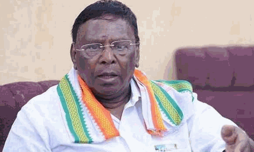 പുതുച്ചേരിയിൽ സർക്കാർ തുടരും; പ്രതിസന്ധിയില്ലെന്ന് മുഖ്യമന്ത്രി