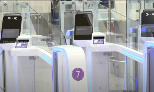 ശ്രദ്ധേയമായി ദുബൈ വിമാനത്താവളം ടെർമിനലിലെ ബയോമെട്രിക് യാത്രാ സംവിധാനം