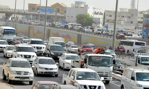 ഖത്തറില്‍ അപകടകരമായ വസ്തുക്കള്‍ റോഡ് മാര്‍ഗം കൊണ്ടുപോകുന്നതിന് നിയന്ത്രണം 