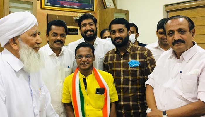 പിന്തുണ തേടി ധർമ്മജൻ കാന്തപുരത്തെ കണ്ടു