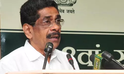 മുതിര്‍ന്ന കോണ്‍ഗ്രസ് നേതാക്കളെ ലക്ഷ്യമിട്ട് മുല്ലപ്പള്ളി രാമചന്ദ്രന്റെ ഒളിയമ്പ്