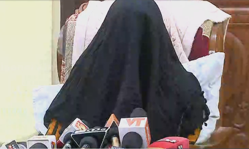 ഭർത്താവും രണ്ടാം ഭാര്യയും ചേർന്ന് മകനെ ഭീഷണിപ്പെടുത്തിയെന്ന് കടയ്ക്കാവൂര്‍ കേസിലെ അമ്മ