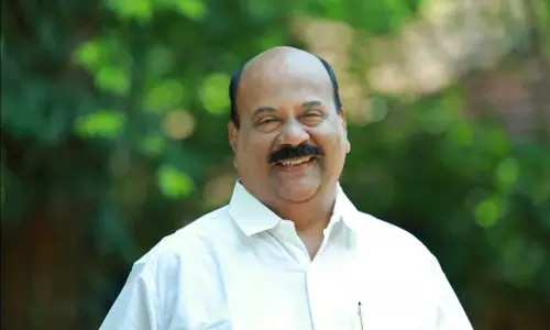 യു.ഡി.എഫ് വാങ്ങിയ പടക്കങ്ങളും ലഡുവും പകുതി വിലക്ക് വാങ്ങുമെന്ന് മാണി സി.കാപ്പന്‍