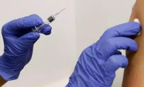 ജനങ്ങളില്‍ കോവിഡ് വാക്‍സിന്‍ കുത്തിവെക്കാന്‍ ആരംഭിച്ച് ചൈന