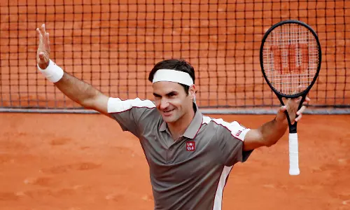 ഫ്രഞ്ച് ഓപ്പണ്‍: ഫെഡറര്‍ക്ക് വിജയ തുടക്കം