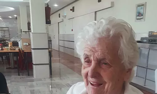 സ്പാനിഷ് ഫ്ലൂവിനെ അതിജീവിച്ച മുത്തശ്ശി കോവിഡിനെയും തോല്‍പ്പിച്ചു