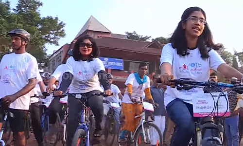 വോട്ടെടുപ്പ് ദിവസം മുഴുവന്‍ വോട്ടര്‍മാരെയും പോളിങ് ബൂത്തിലേക്ക് ക്ഷണിച്ച് ഒരു സൈക്കിള്‍ റാലി 