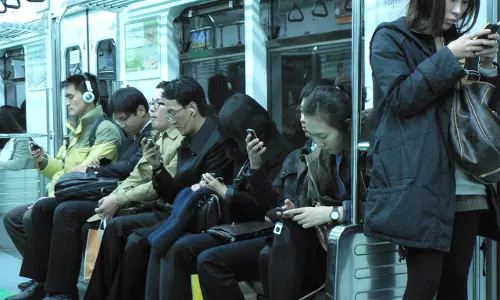 സ്മാര്‍ട്ട് ഫോണിന്‍റെ അമിത ഉപയോഗം ദോഷം ചെയ്യുമെന്ന് പഠനം