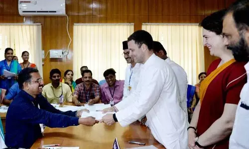 രാഹുല്‍ ഗാന്ധി വയനാട്ടിലെത്തി പത്രിക സമര്‍പ്പിച്ചു