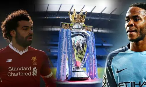 പോരാട്ടം ഇഞ്ചോടിഞ്ച്; പിടി കൊടുക്കാതെ പ്രീമിയർ ലീ​ഗ്