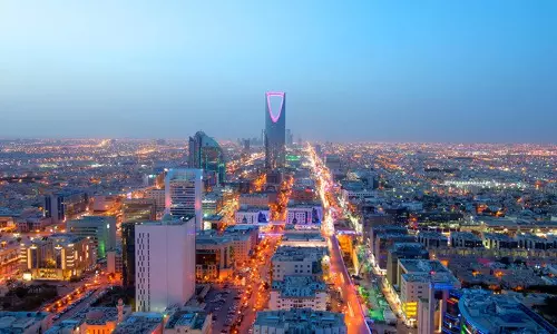 കോവിഡ് കാരണം സൗദിയില്‍ ജോലി പോയത് നാലു ലക്ഷം പേര്‍ക്ക്; പ്രതിസന്ധി മറികടക്കാന്‍ ലക്ഷത്തിലേറെ തൊഴിലുകള്‍ സൃഷ്ടിക്കും