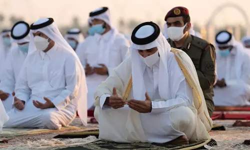 ഖത്തറില്‍ ഇസ്‍ലാം മതവിശ്വാസികള്‍ മഴയ്‍ക്ക് വേണ്ടിയുള്ള പ്രത്യേക നമസ്കാരം നടത്തി